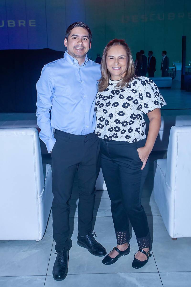 Casa Jaar presenta tres modelos insignia de Geely