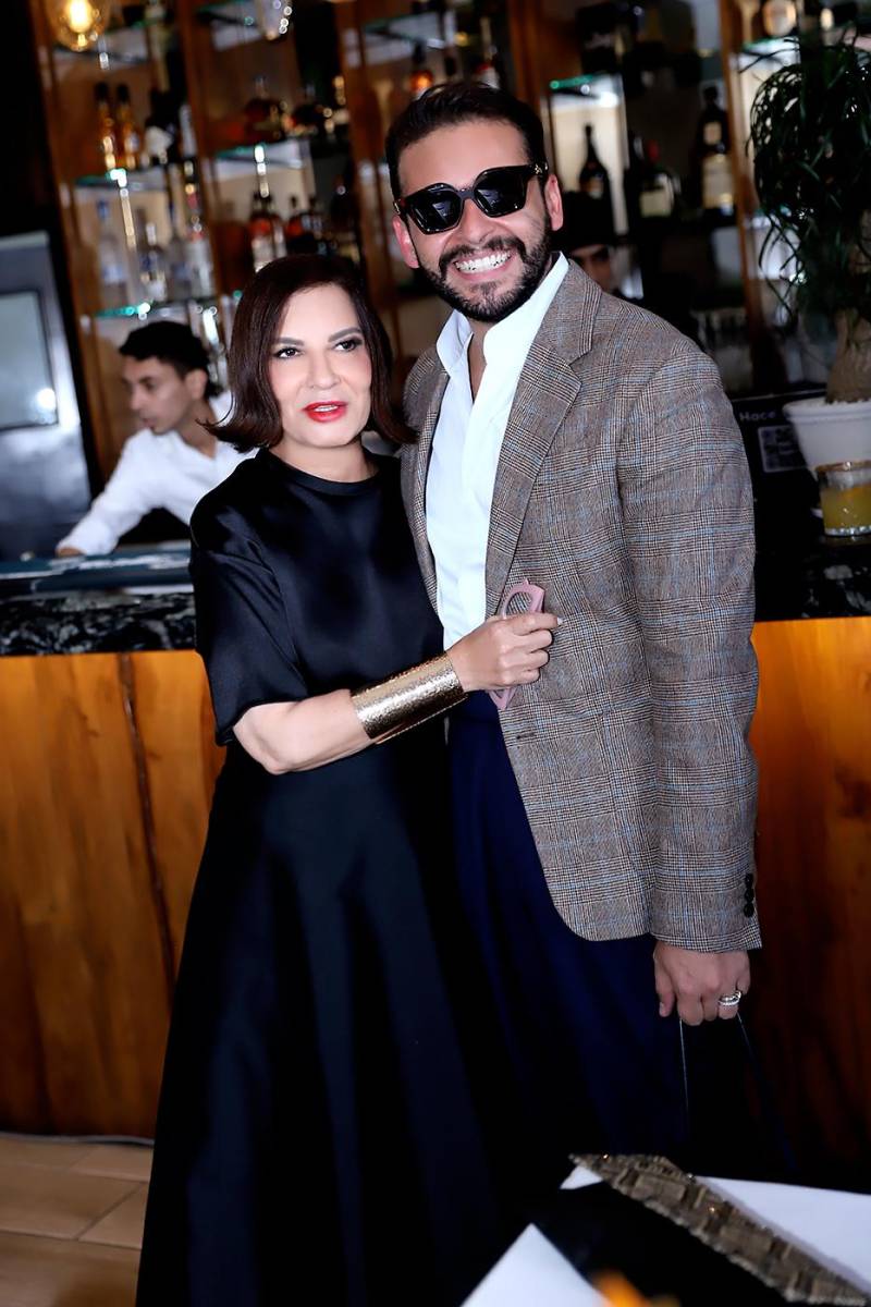 Blanca Bendeck y Eloy Bravo. Blanca Bendeck y Eloy Bravo.