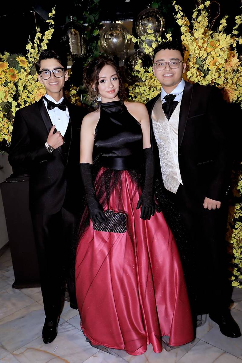 Invitados a la Prom 2025 de Elvel School