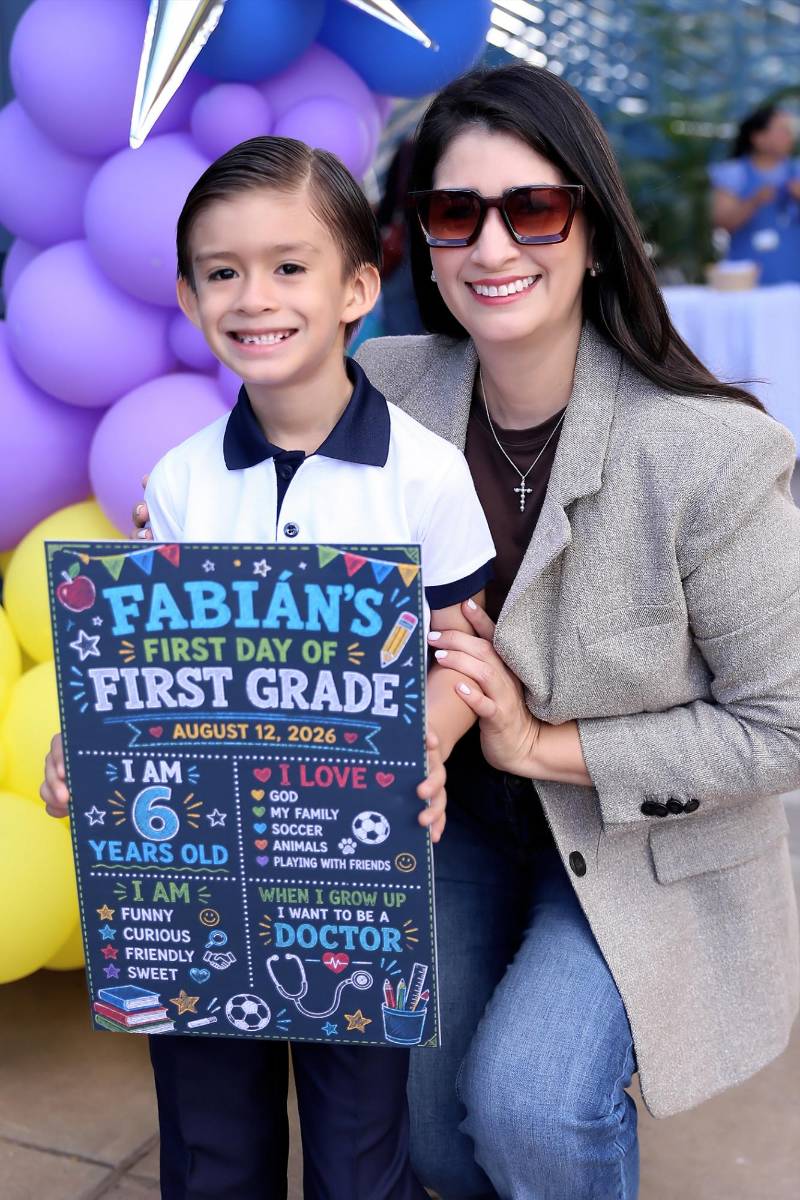 First Day of First Grade de Macris School