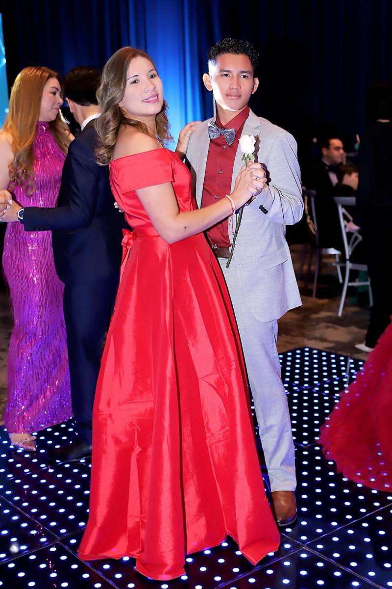 Desfile padres e hijos de la prom 2024 de Mayan School