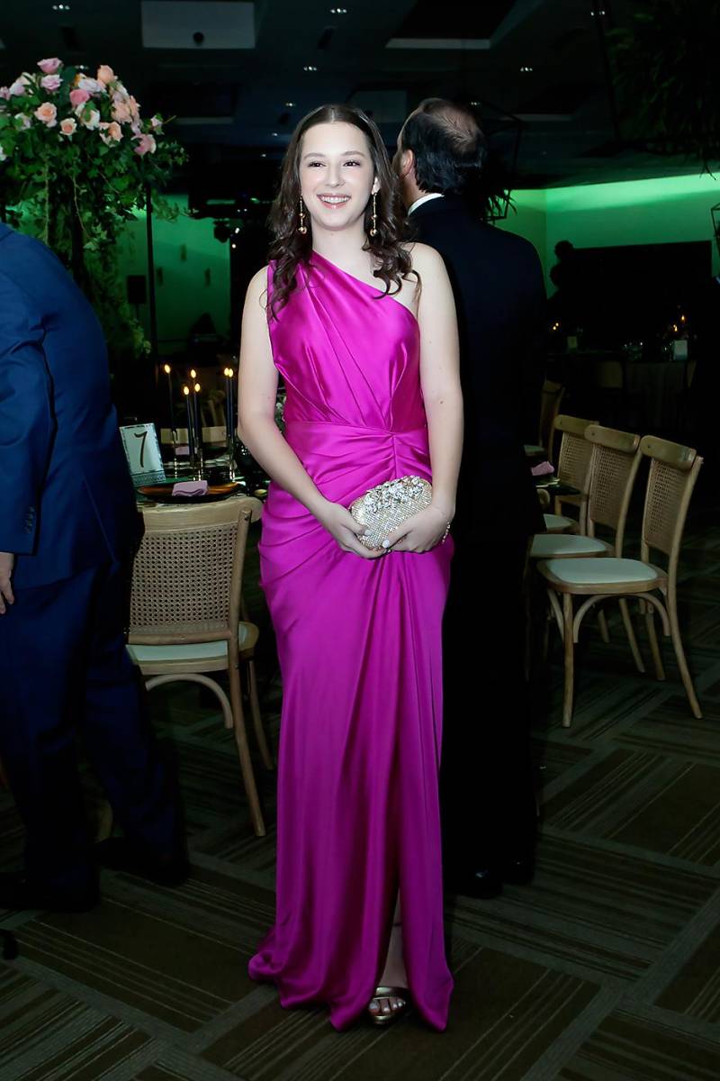 Camila Hawit.