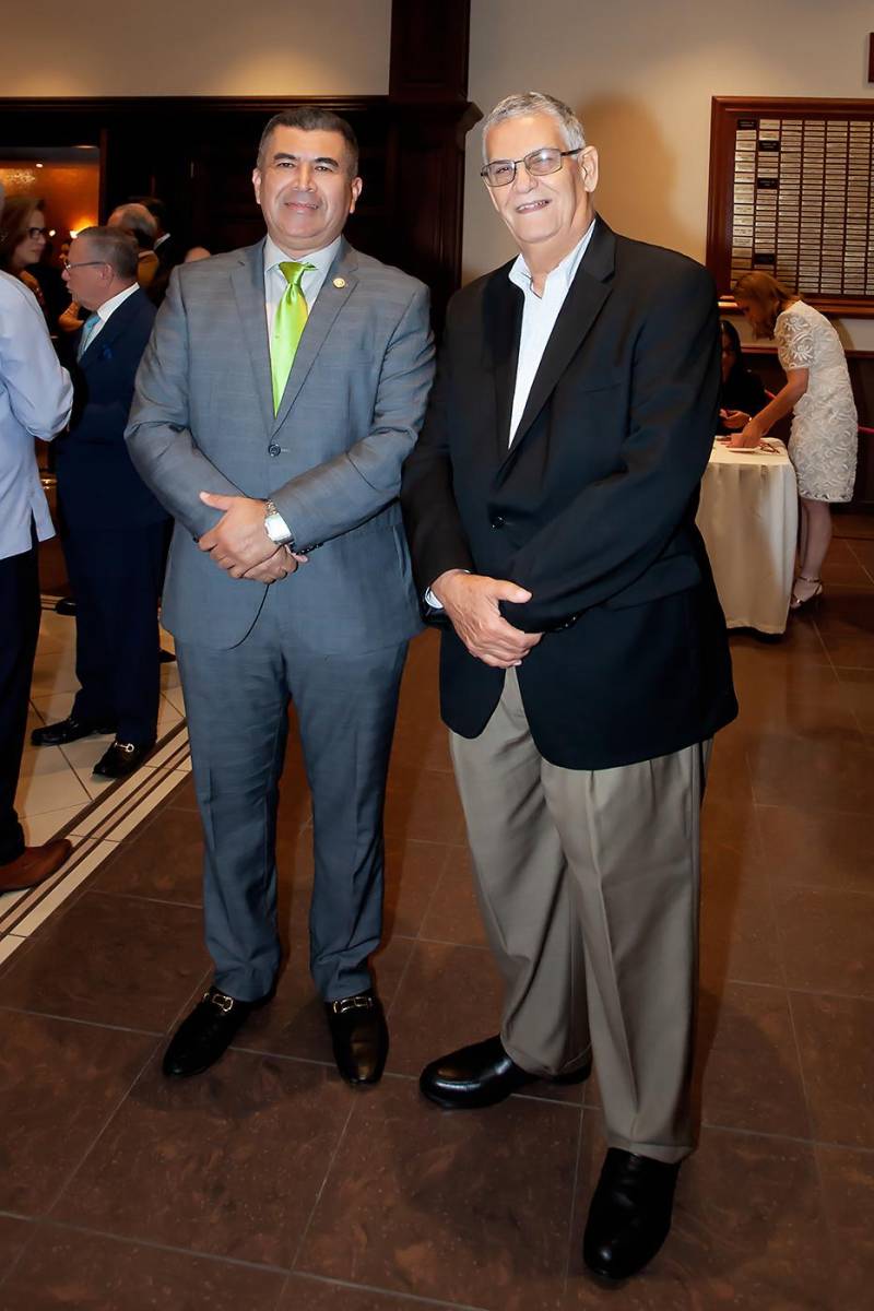 Edwing Pavón y Juan Bendeck.