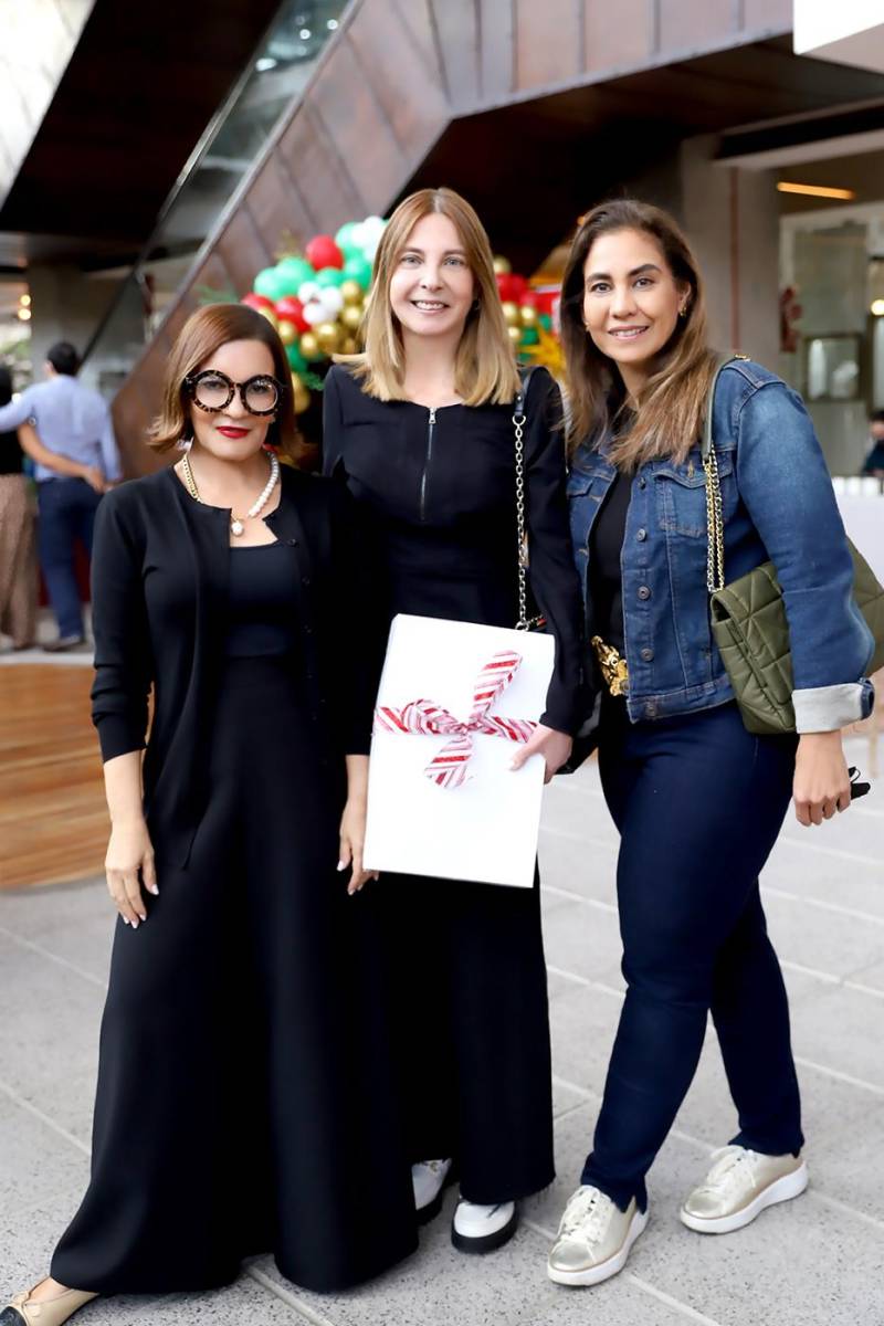 Blanca Bendeck, Mirna Castro y Marcela Calderón