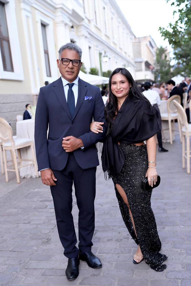 Así fue la boda eclesiástica de Ivana Lagos y Jacobo Waincier Canahuati