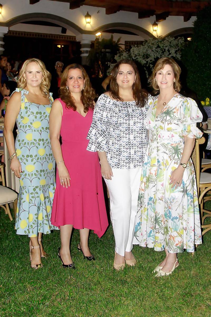 Vivian Chahín, Jackie Diek, Carol Zummar e Irma Molina.