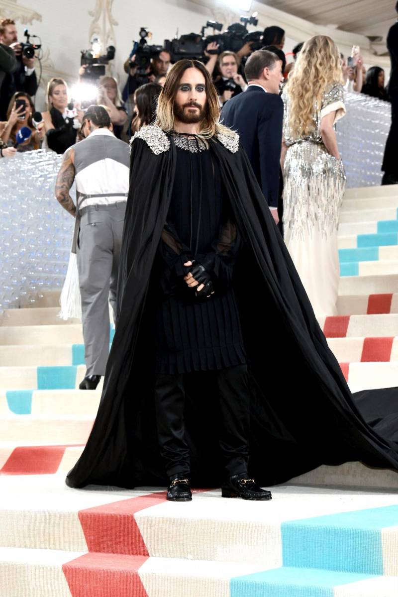  Jared Leto en su segundo look en la alfombra
