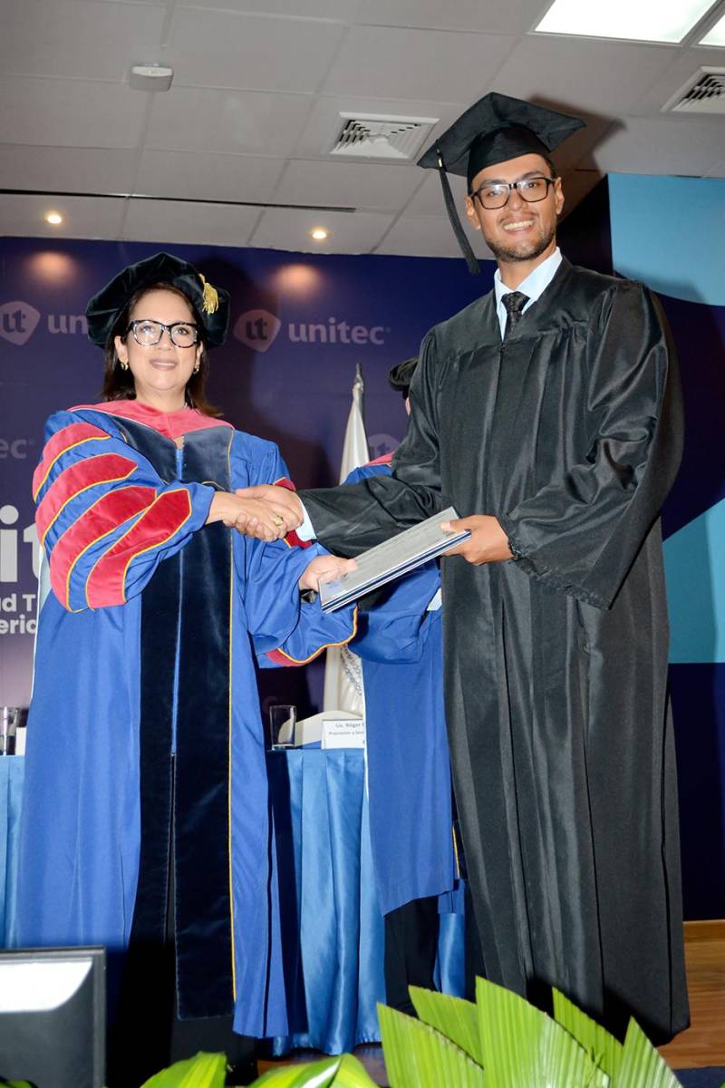 Graduaciones de Posgrado de UNITEC de Tegucigalpa 2025