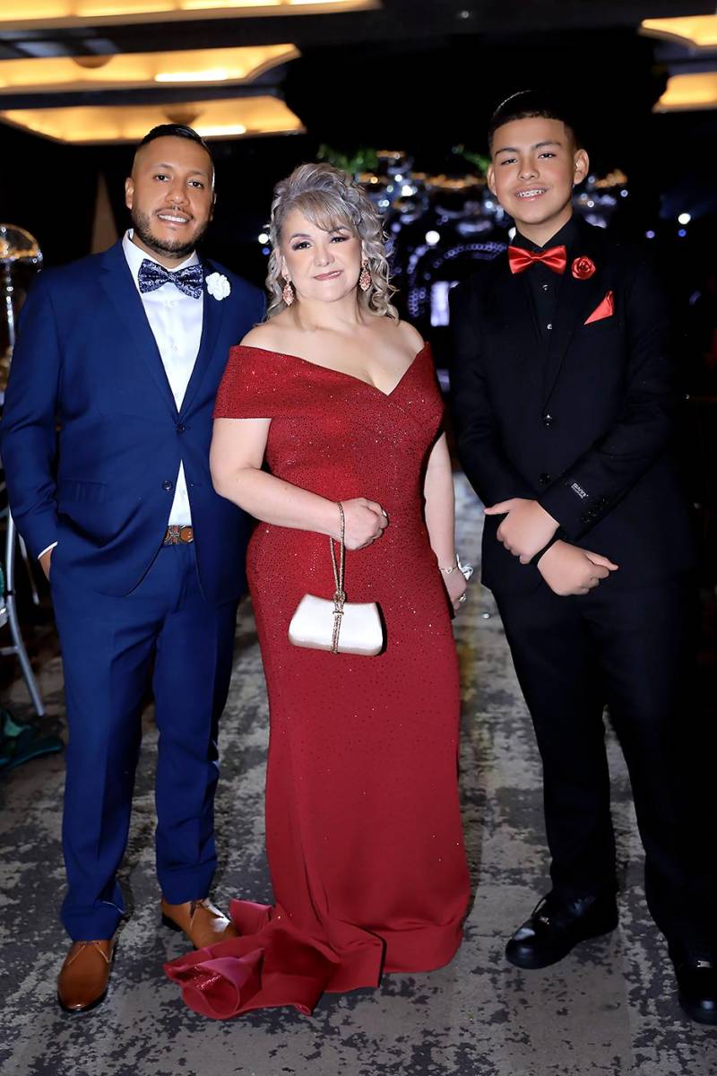 Invitados de la prom 2025 de Mayan School