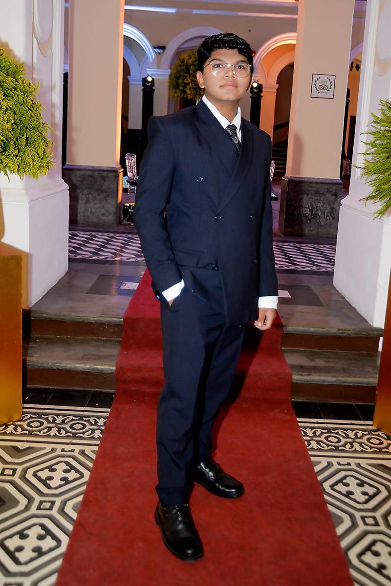  José Álvarez.