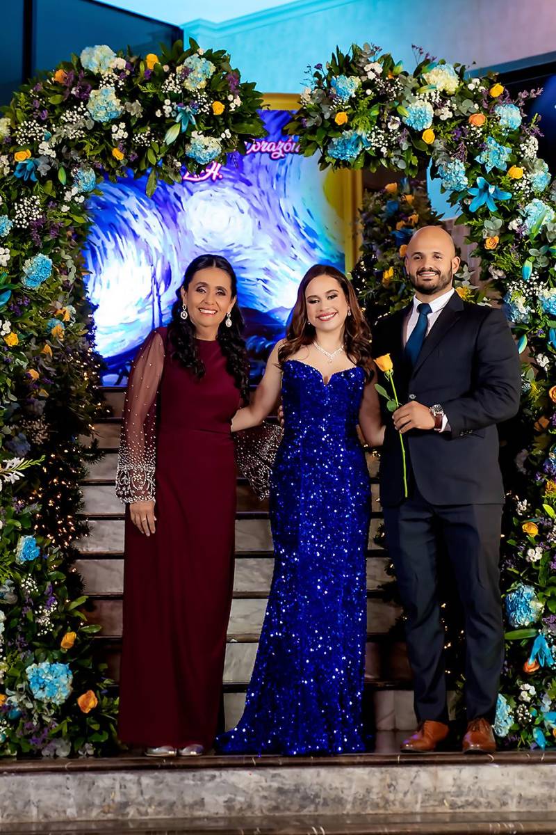 Leslie Salgado, Ana Salgado y Orlando Nájera