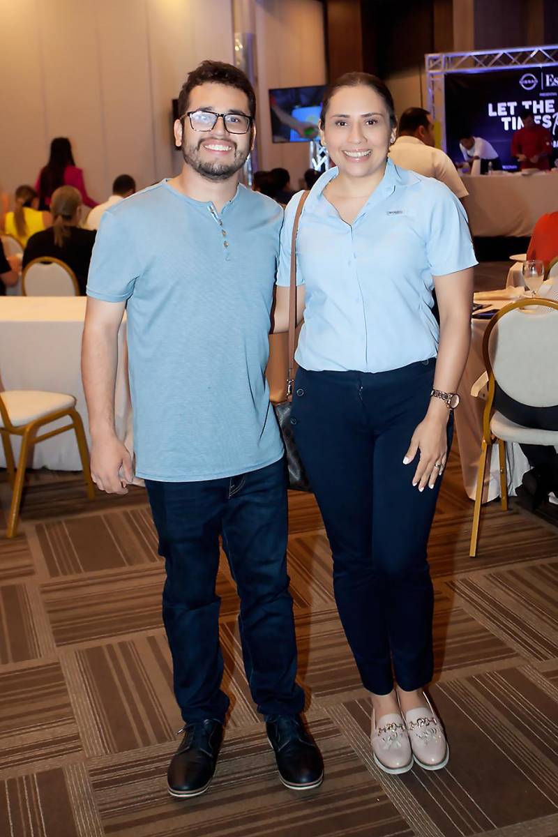 Diego Valenzuela y Patricia Huezo.