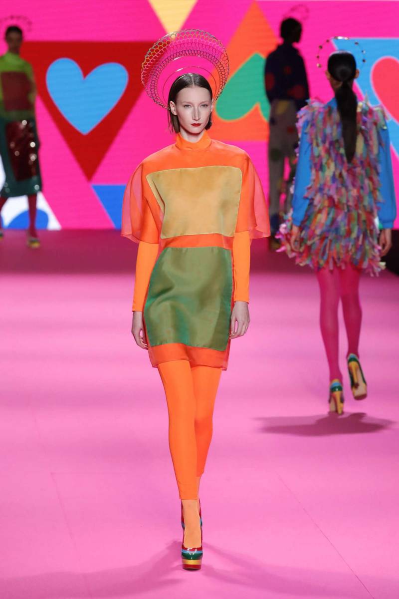 Los lunares protagonista de la colección de Agatha Ruiz de la Prada