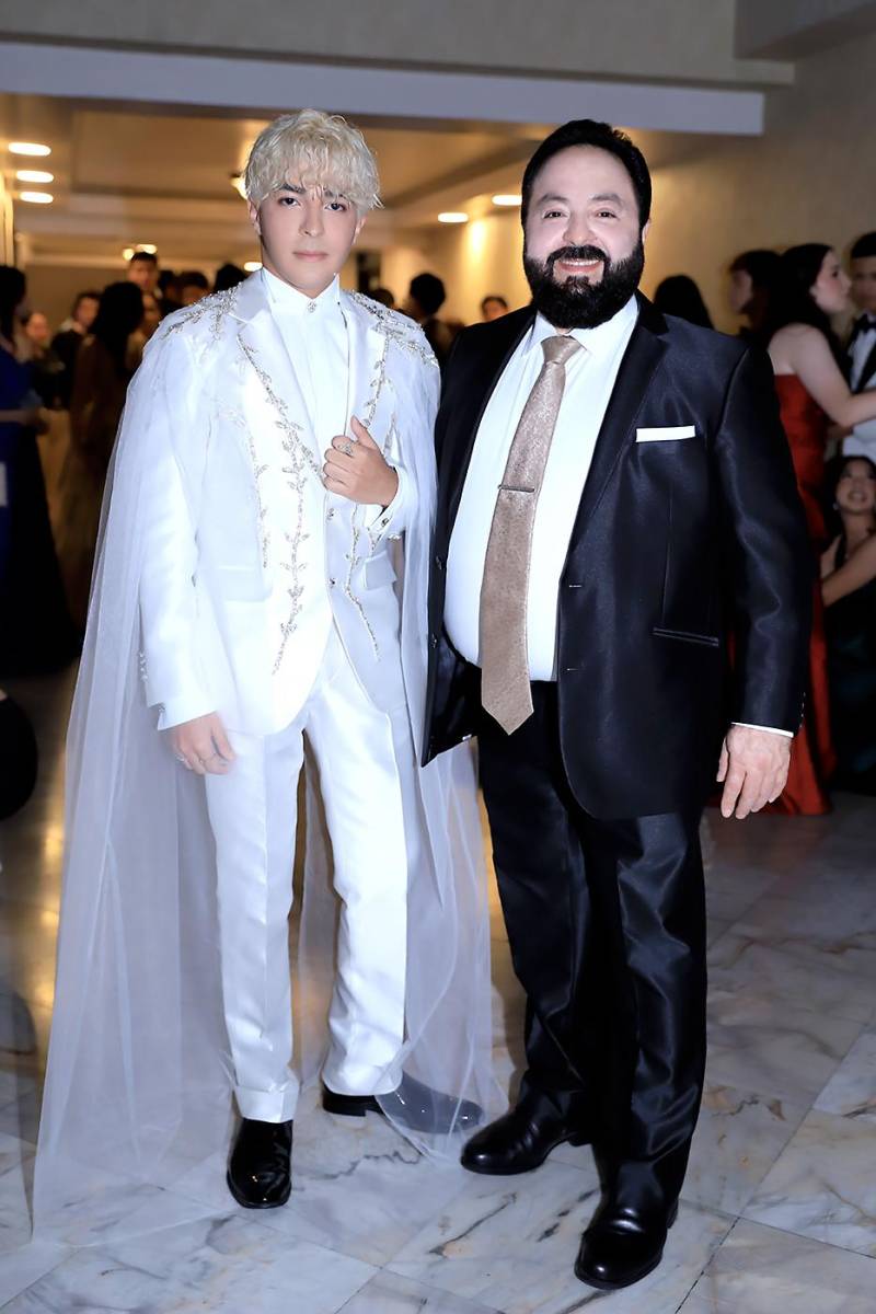 Invitados a la prom 2025 de DelCampo School