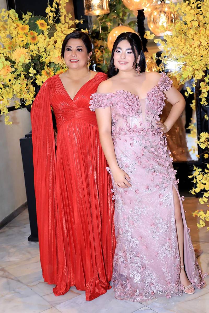 Invitados de la prom 2025 de Mayan School