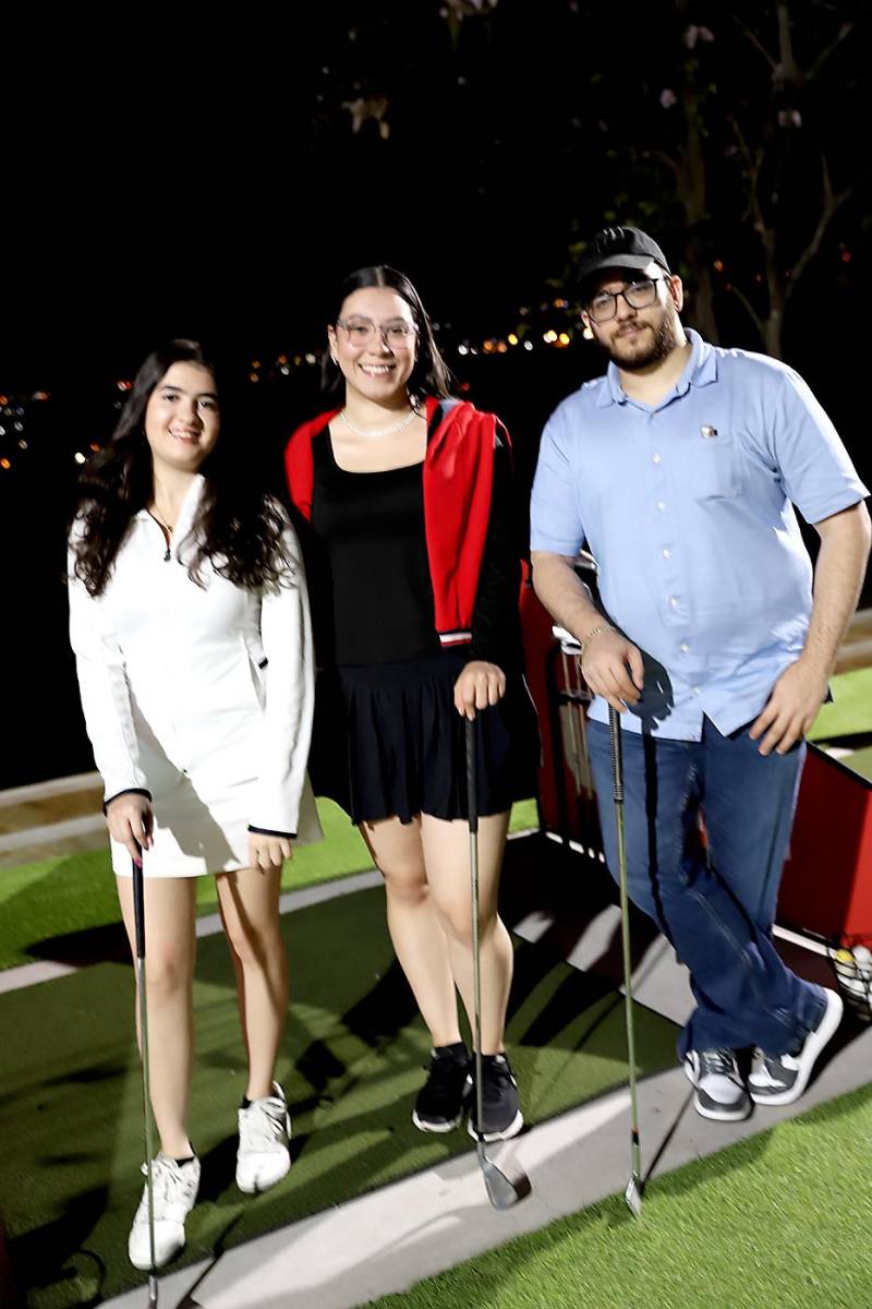 Tatiana Bendeck, Tali Espinoza y Gabriel Guevara.