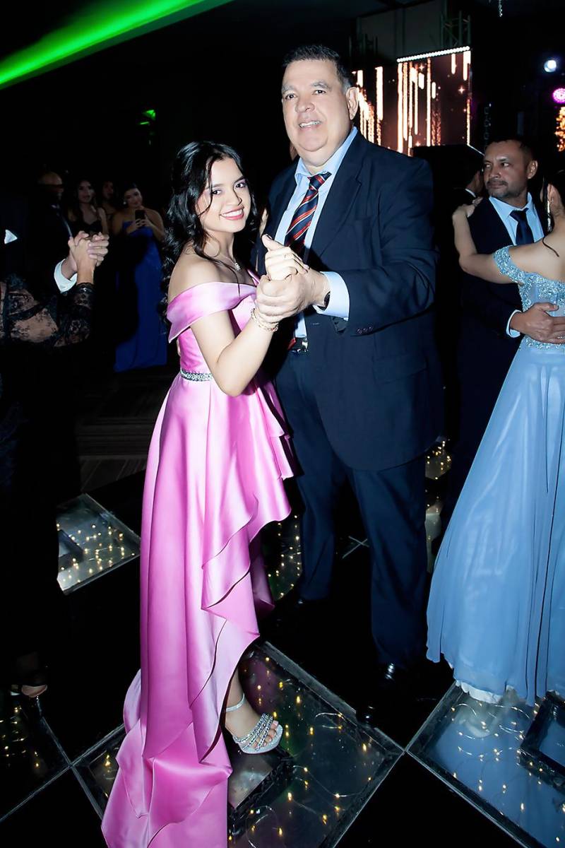 Rocío y su padre Saúl Ayala.