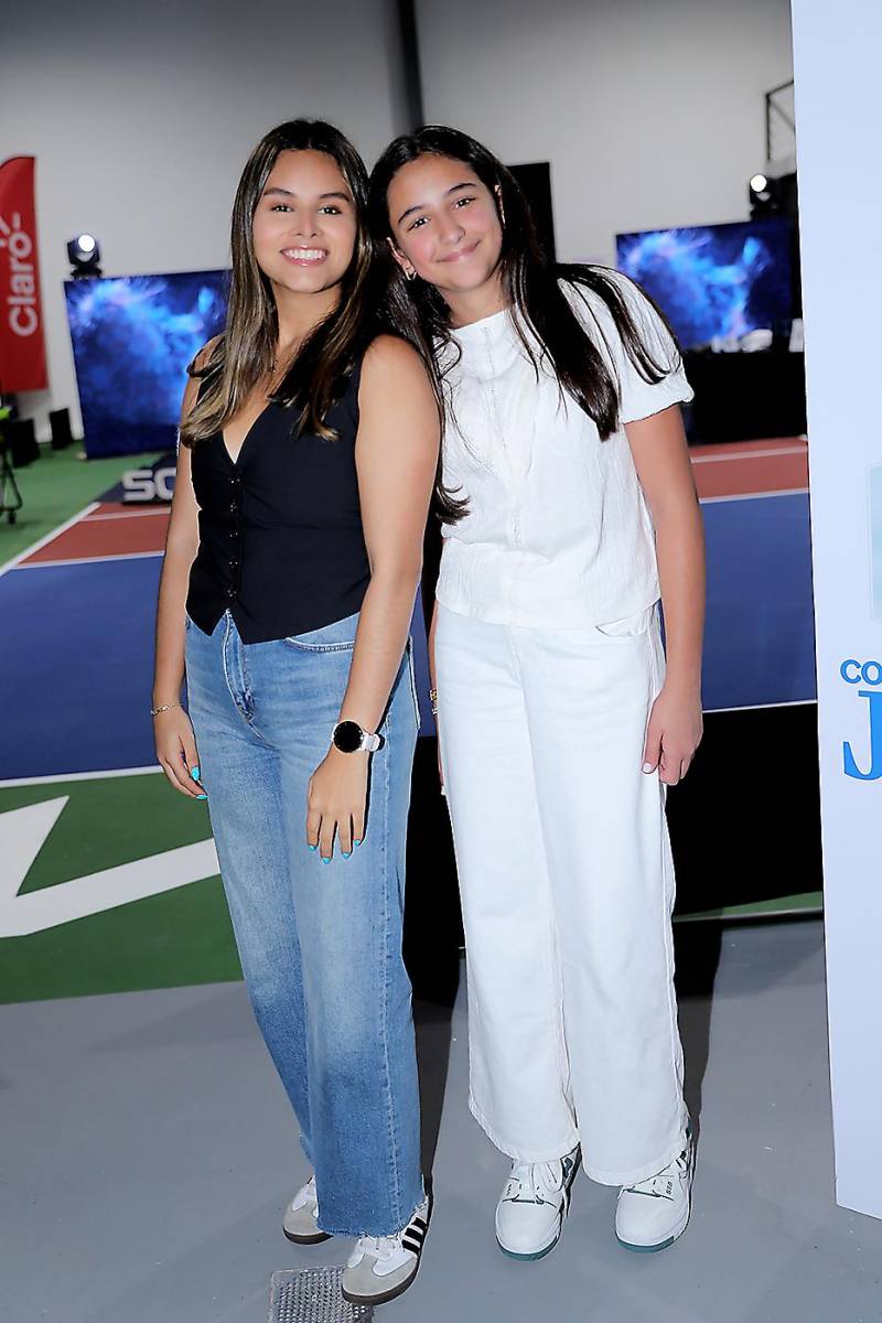 Raquel Esquivel y Dominique Skafi.