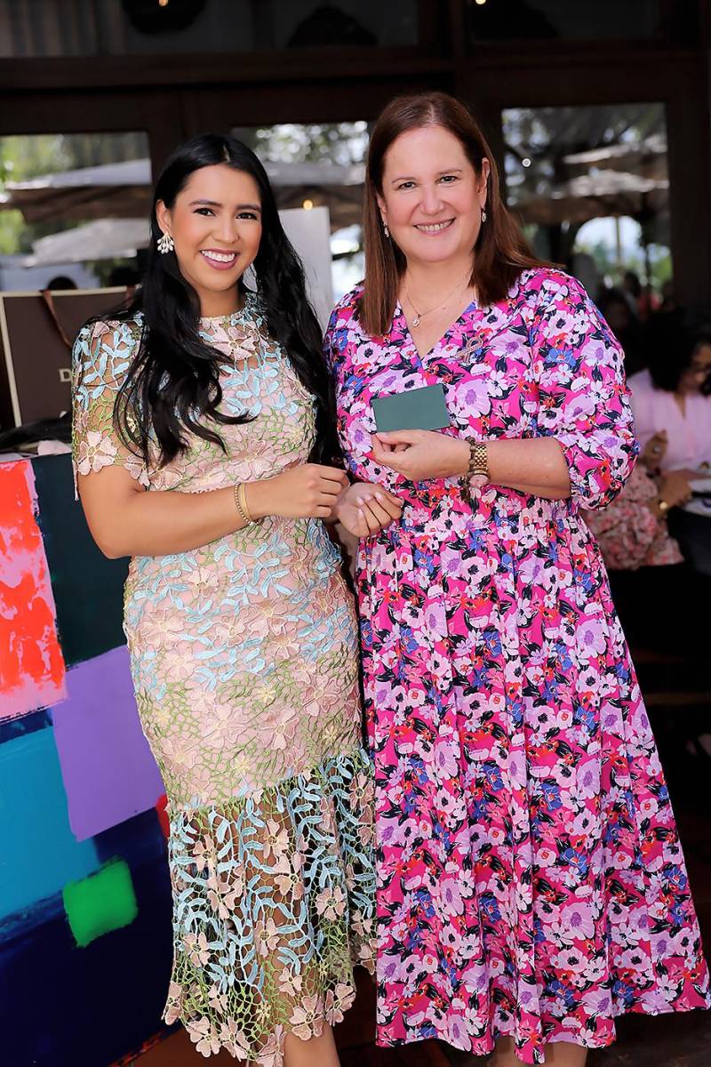 Norma Farías y Claudia Ceballos.