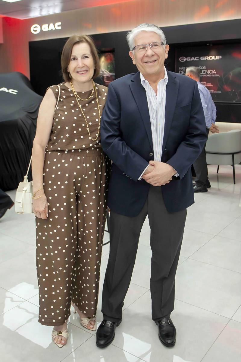 Ivonne y Luís Ramírez.