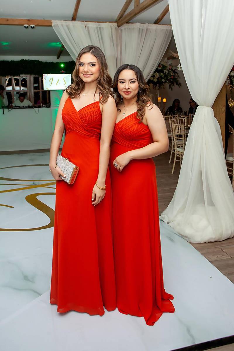 Karla y Gina Castro.
