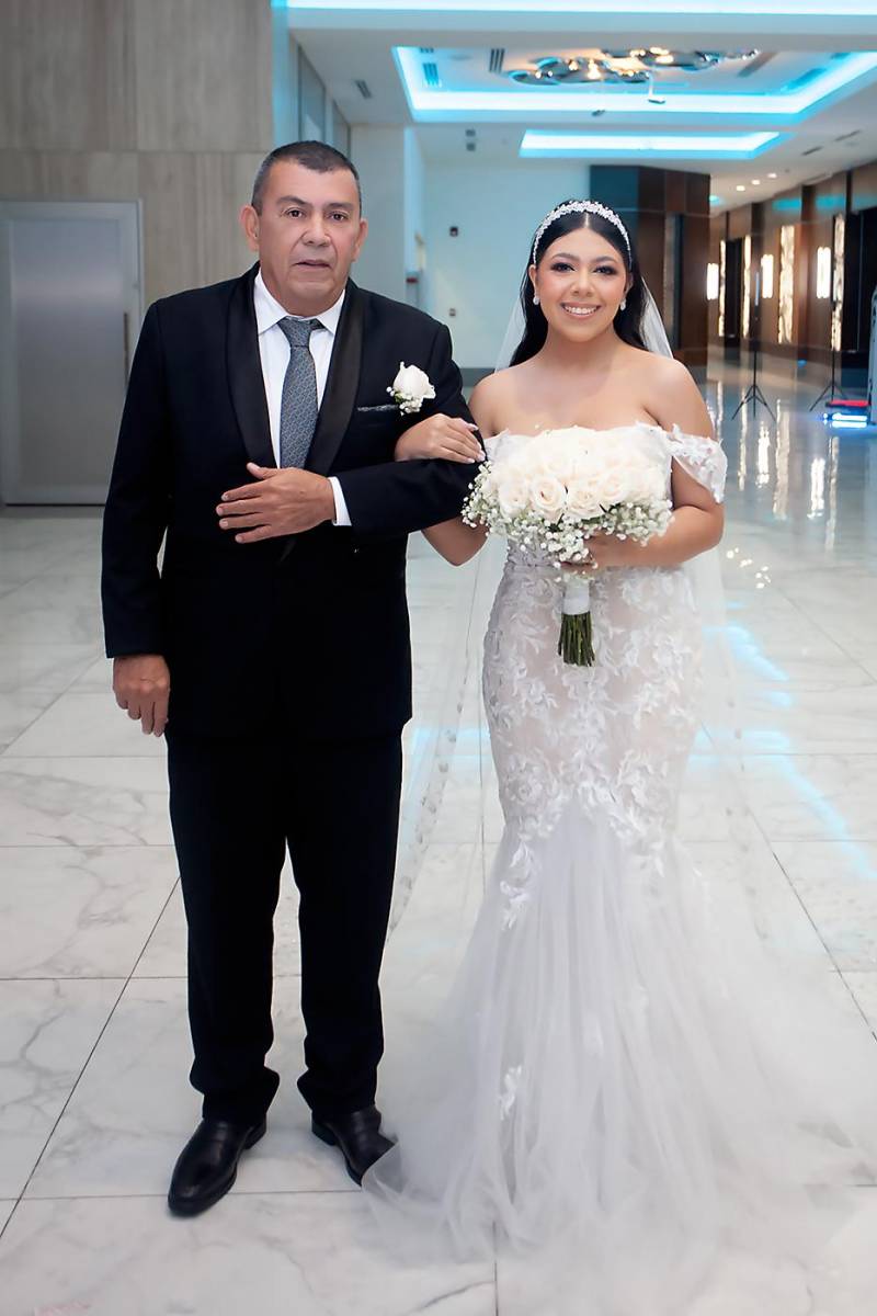 José Figueroa y su hija Jesse Anahí.