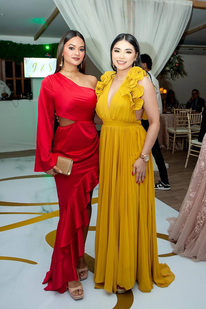 Camila Davadi y Johana Ulloa.