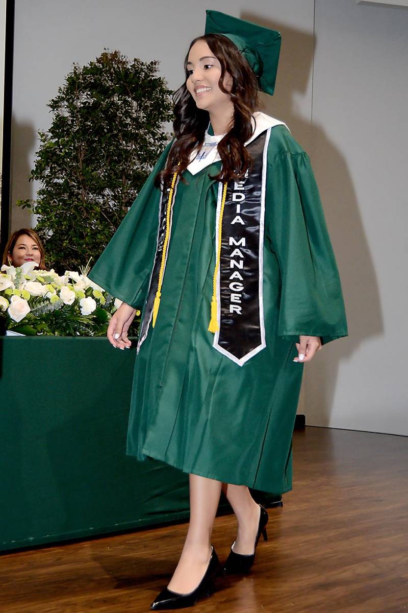 Valeria Moscoso, valedictorian.