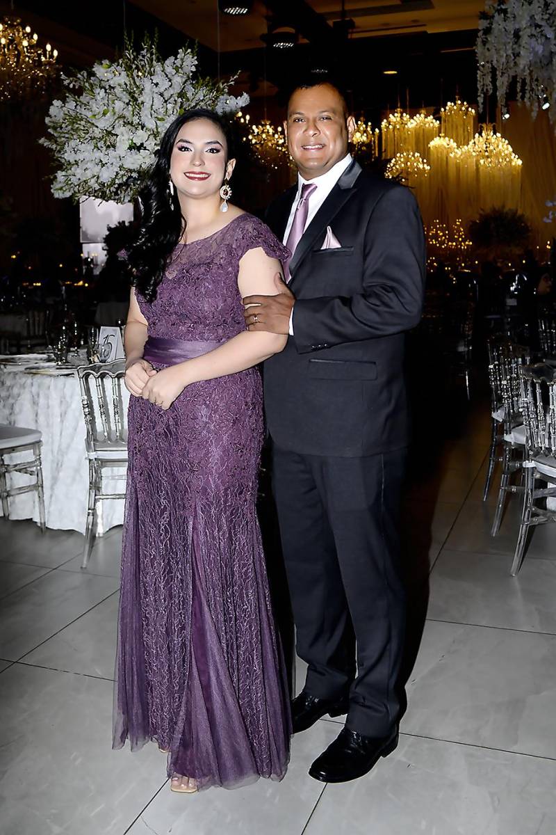 Boda de Roger Valladares y Emma Mejía