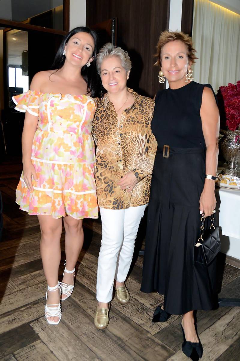 Keeley Occonor , Eleonora Ortez y Susie Agurcia