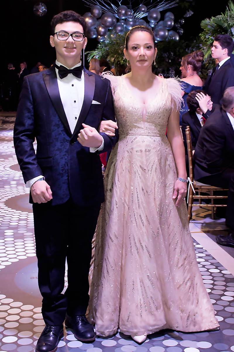 Oscar Canahuati y Angelica Martel. 