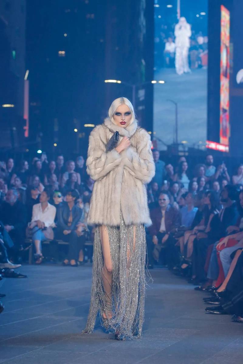 Gucci Cruise convirtió Times Square en una pasarela