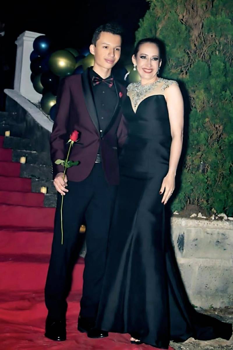 Diego Nuñez y Dora de Nuñez.