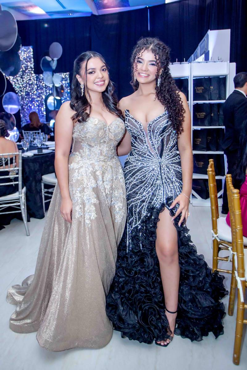 Daniela Mejía y Sara Guillén.