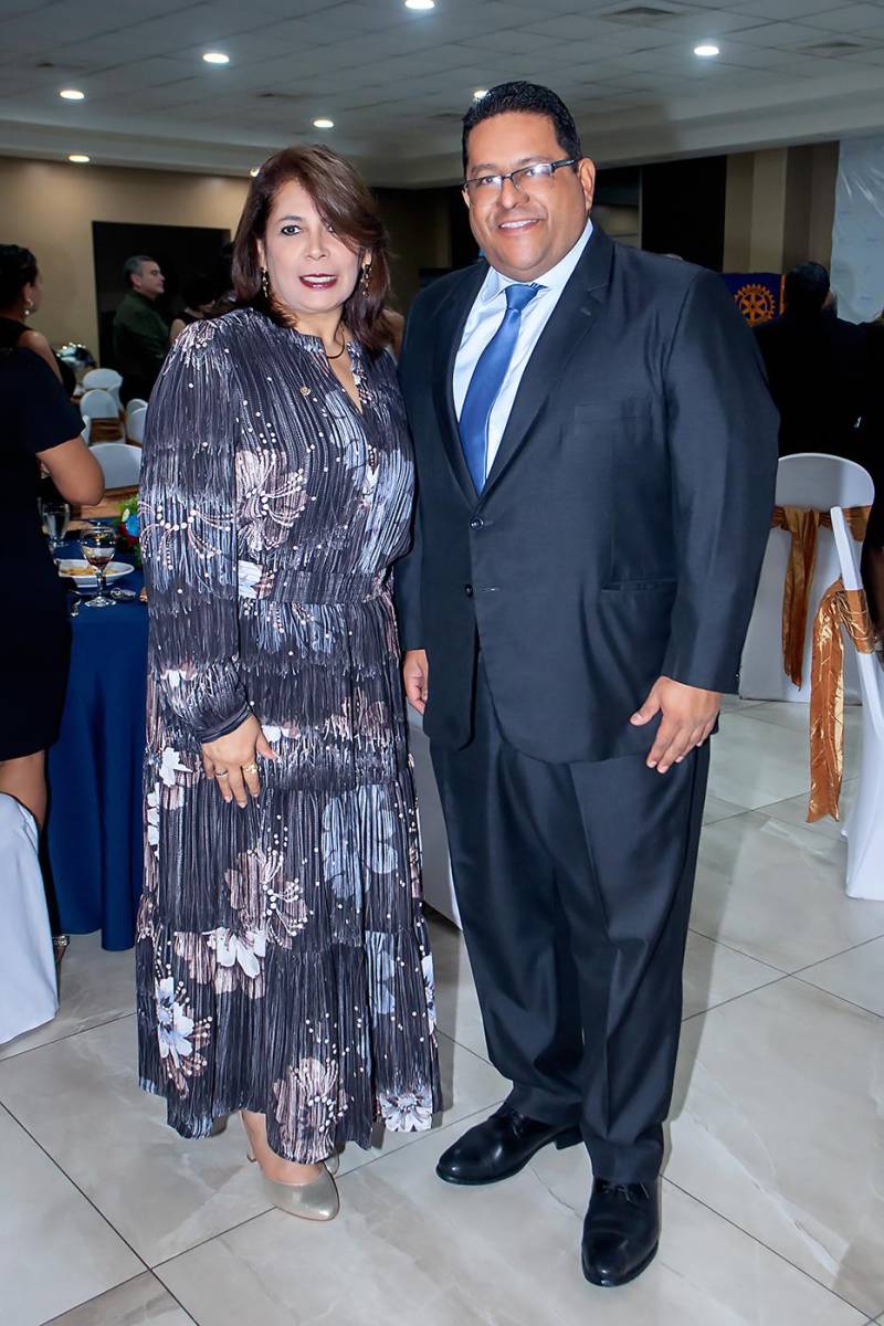 Carolina y Víctor Hugo David.