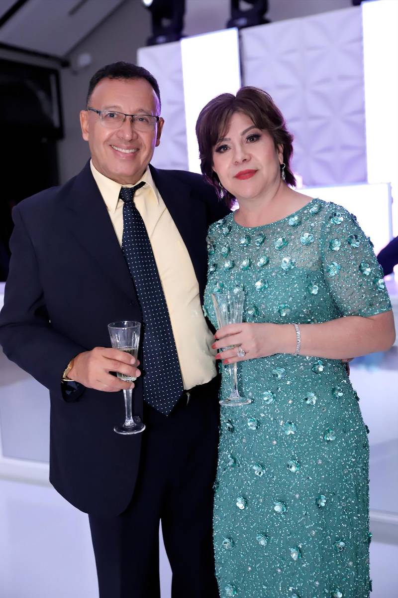 Denis Cano y Sandra Rodezno.