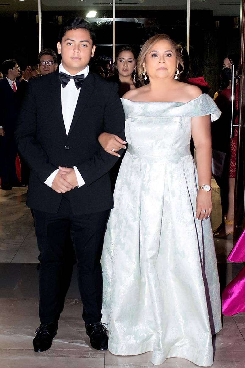 José Armando y Sonia Zambrano.