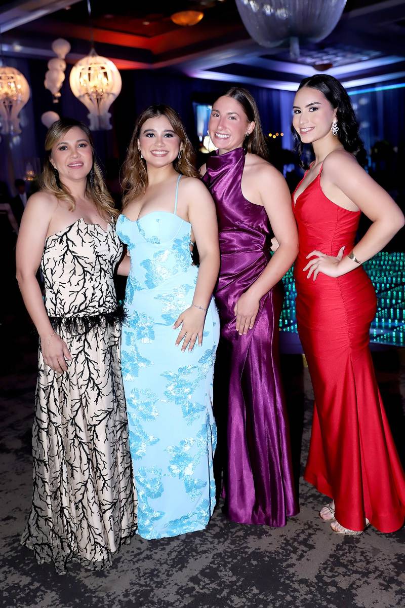 Invitados a la Prom 2026 de la Academia Los Pinares