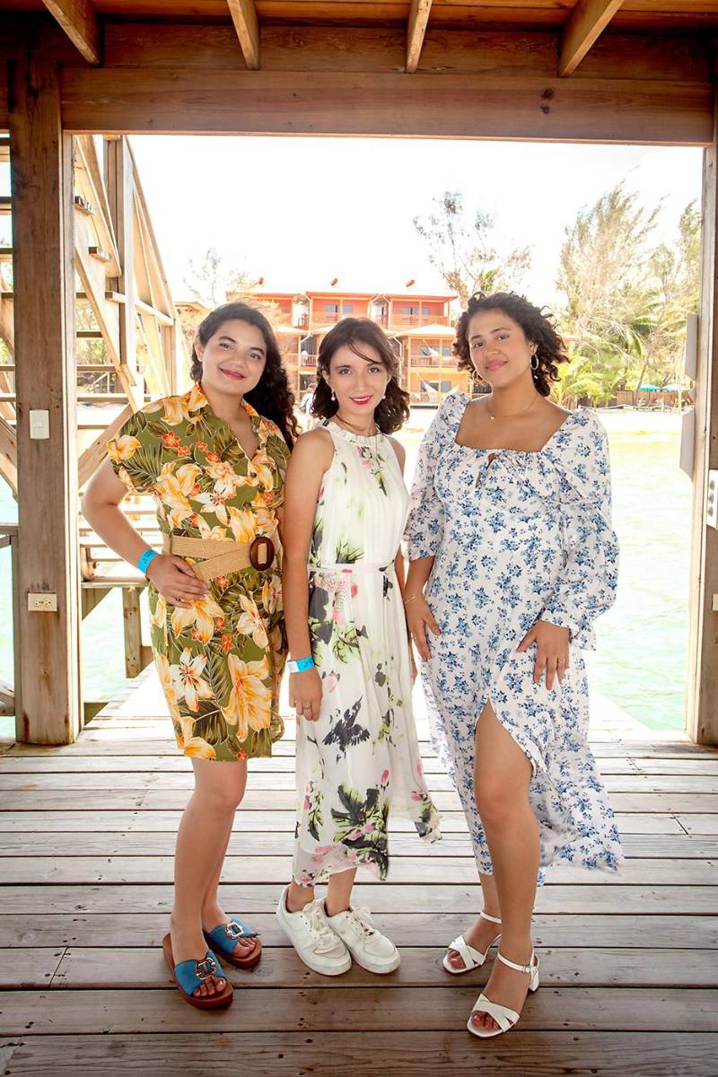 María José Moya, Darlene Maldonado y Vallery Hernández.