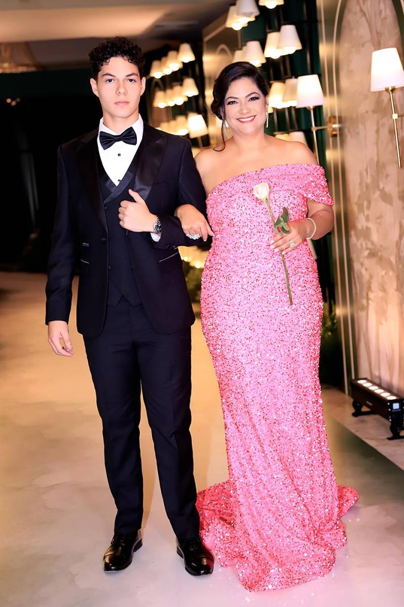 Danilo Alvarado con Rosalyn Flores