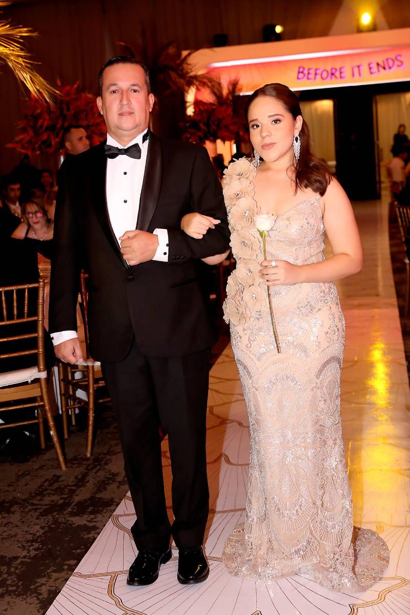 Andrea Barahona y su padre Emerson Barahona. 