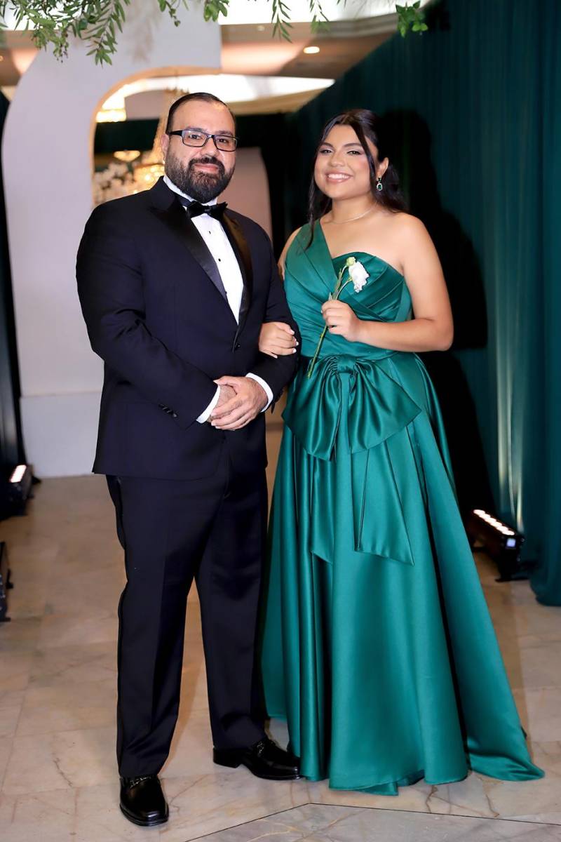 Roger y Camila Regalado.