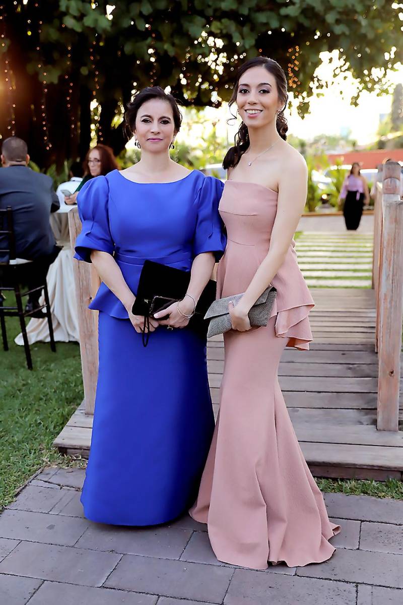 Carolina Bendeck con su hija Liliam Nájera