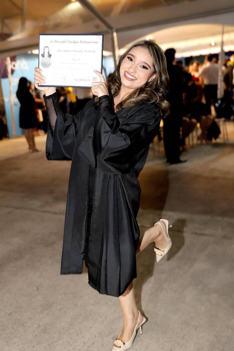 Graduaciones de Pregrado de UNITEC TGU 2025