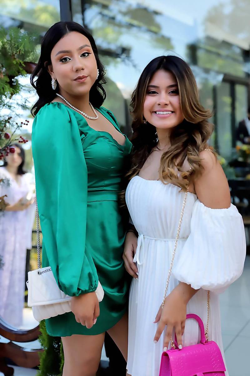 Maria Mendoza y Katherine Núñez