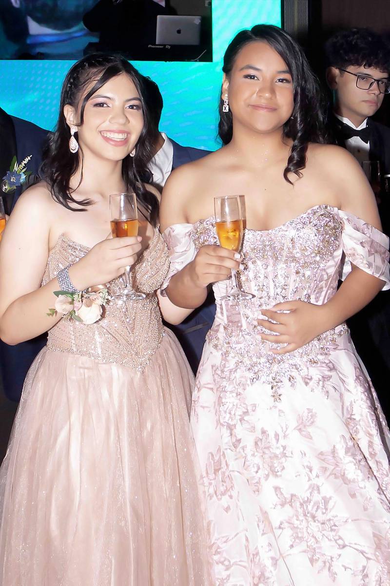 Keren Sabillón y Zoila Sauceda. 
