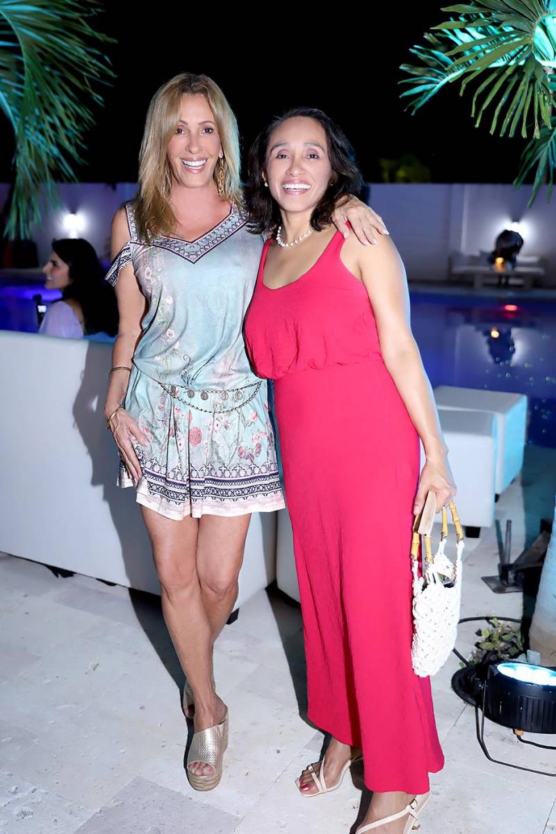 Mary Irías y Lourdes Aguilar.