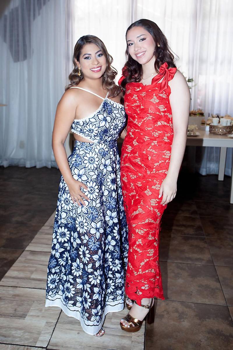 Jaymi Sosa y Abigail Paz.