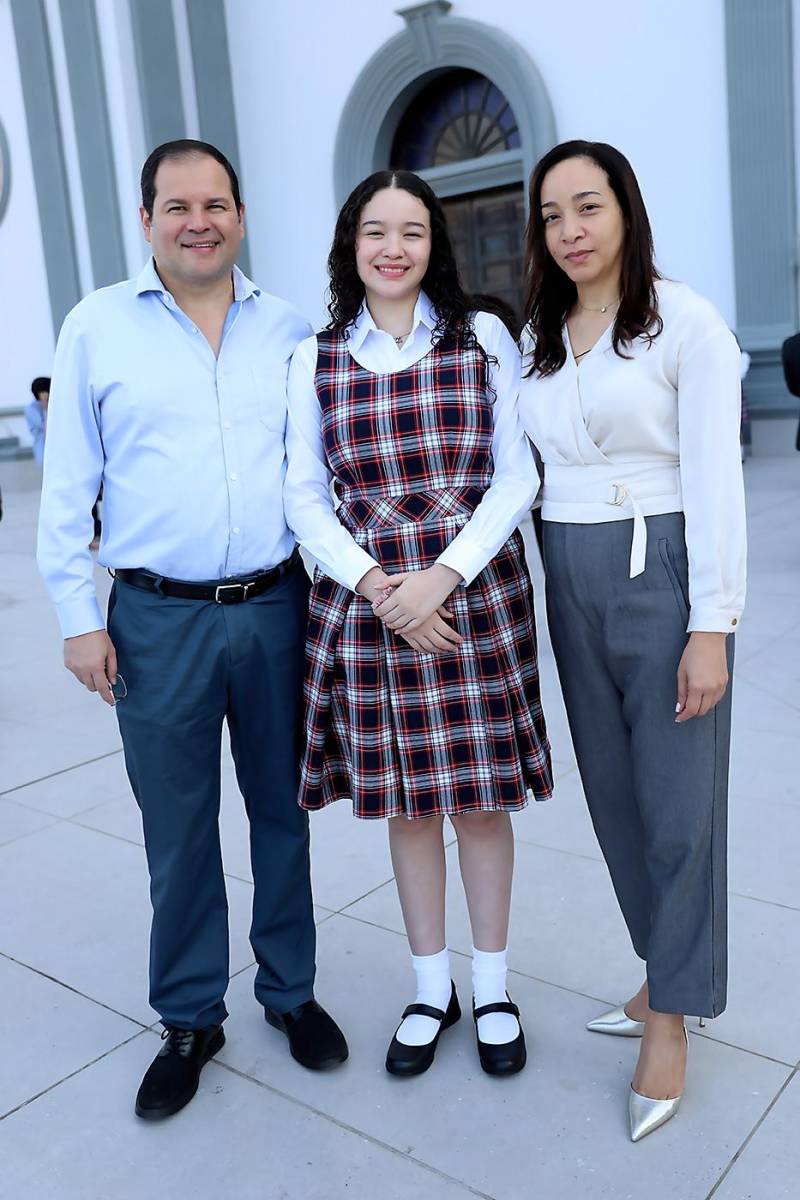 Confirmación de los alumnos de Macris School