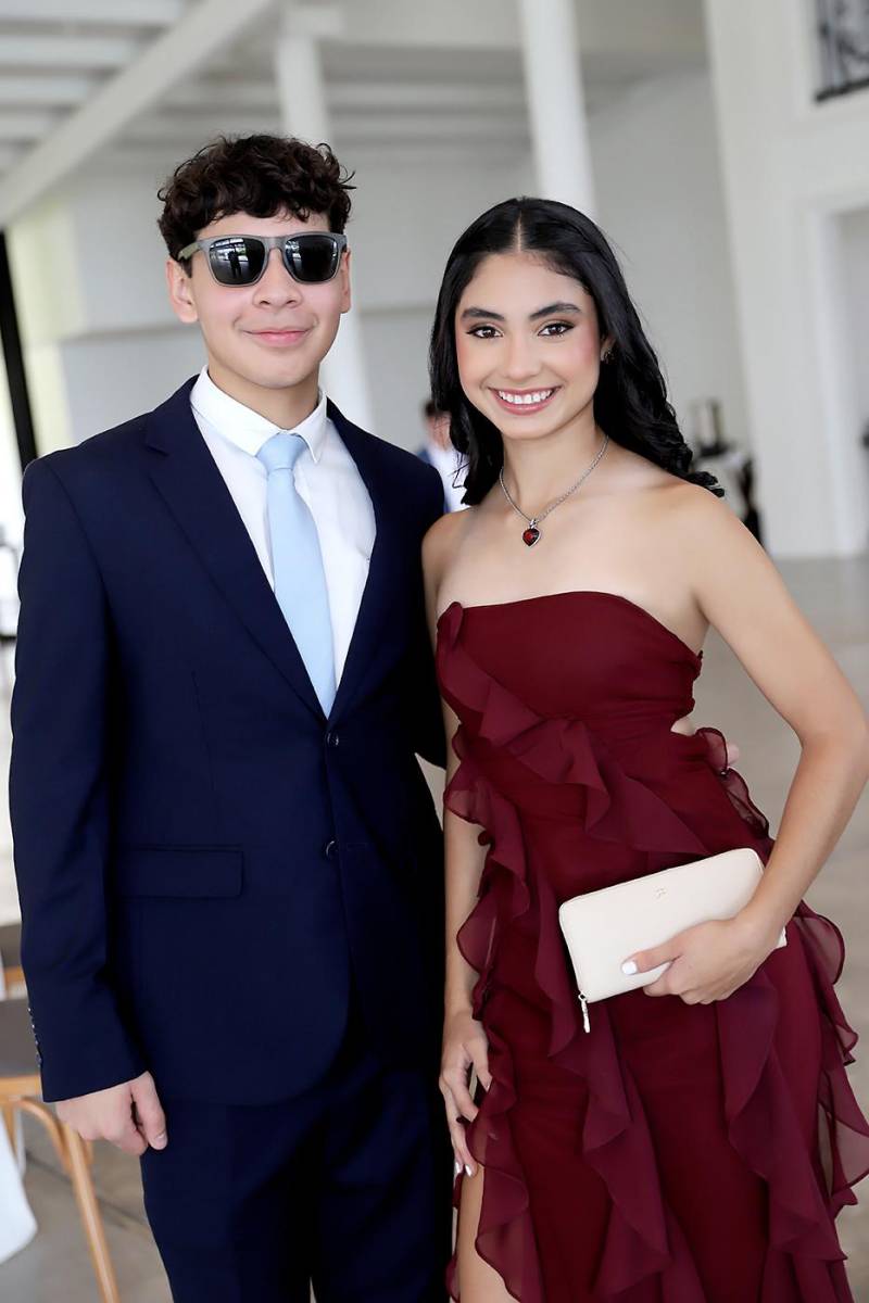 Andrés Galo y Katherine Canizales. Andrés Galo y Katherine Canizales.